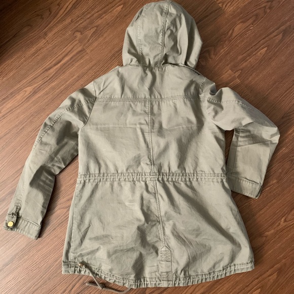 Green Utility Jacket 💚 - Picture 2 of 6